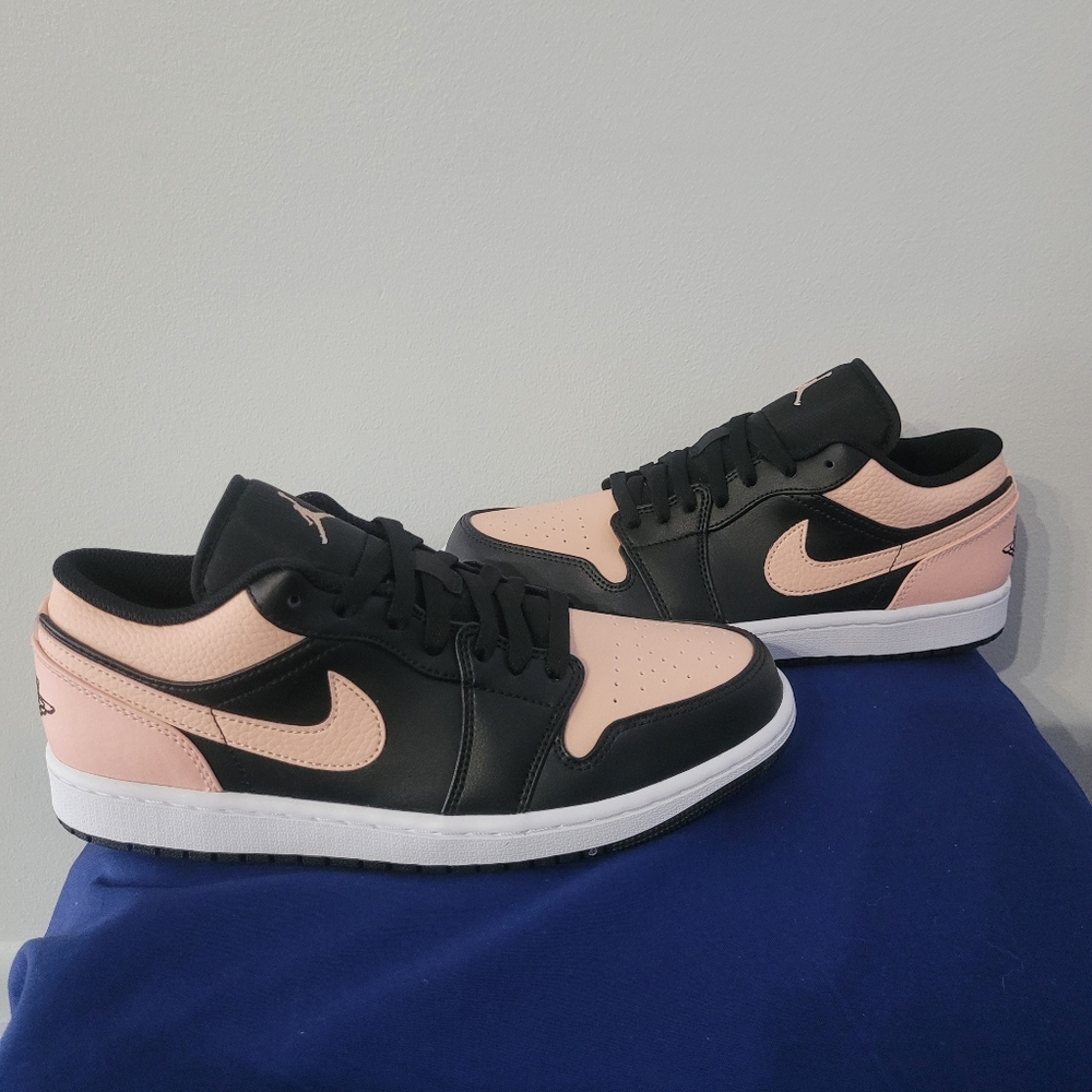 Jordan 1 Low Crimson Tint - Picture 1 of 7